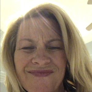 Meet your Posher, Michele